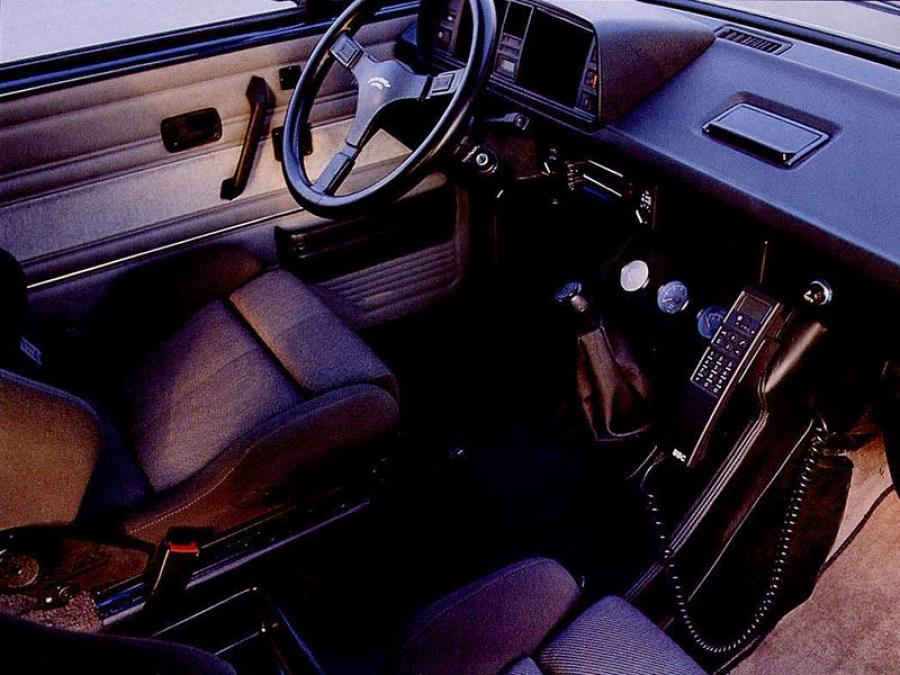  Projektzwo Volkswagen T3 Caravelle 1986 года  (фото 2 из 3)